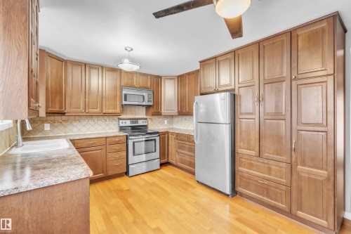 909 8 Street, Cold Lake, AB 