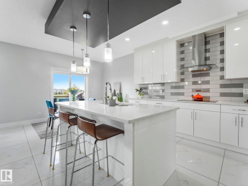 12 Sandalwood Place, Leduc, AB - Indoor Photo Showing Kitchen