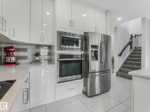 12 Sandalwood Place, Leduc, AB - Indoor Photo Showing Kitchen With Upgraded Kitchen