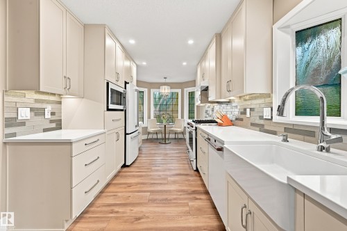 110 Ironwood Place, Edmonton, AB 