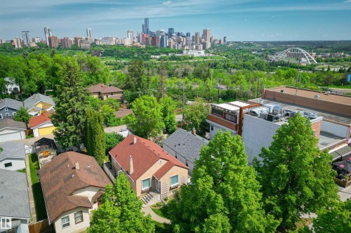 10932 88 Avenue, Edmonton, AB 