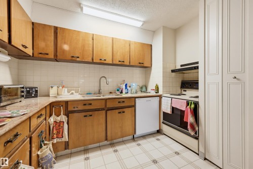 903 10160 115 Street, Edmonton, AB 