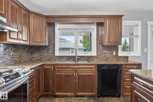 370 Hollick-Kenyon Road, Edmonton, AB 