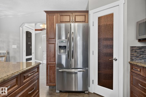 370 Hollick-Kenyon Road, Edmonton, AB 