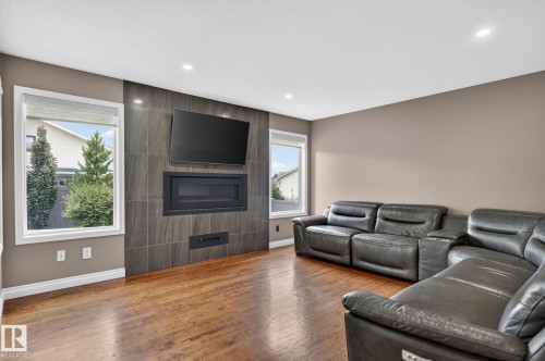 370 Hollick-Kenyon Road, Edmonton, AB 