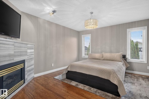 370 Hollick-Kenyon Road, Edmonton, AB 