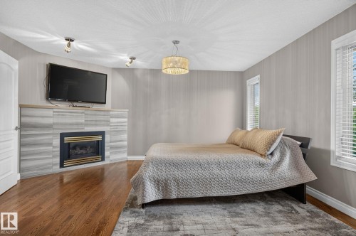 370 Hollick-Kenyon Road, Edmonton, AB 