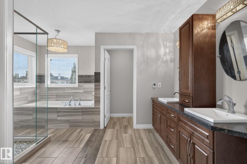 370 Hollick-Kenyon Road, Edmonton, AB 