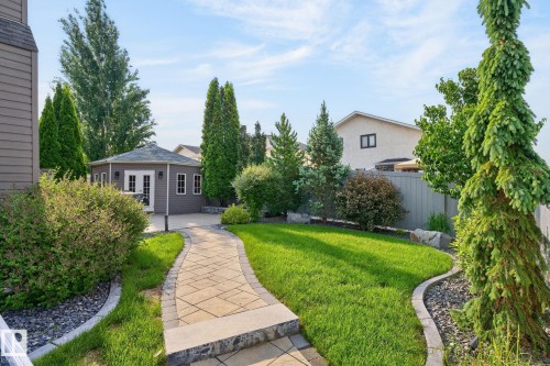 370 Hollick-Kenyon Road, Edmonton, AB 