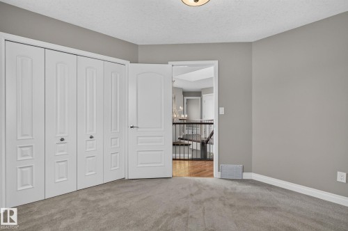 370 Hollick-Kenyon Road, Edmonton, AB 