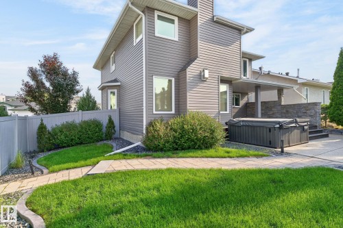 370 Hollick-Kenyon Road, Edmonton, AB 