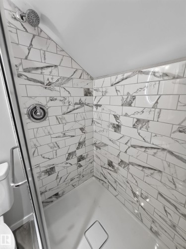 55301 Range Road 272, Rural Sturgeon County, AB - Indoor Photo Showing Bathroom