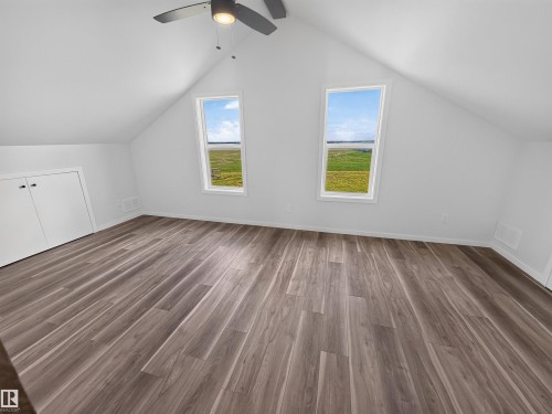 55301 Range Road 272, Rural Sturgeon County, AB - Indoor Photo Showing Other Room