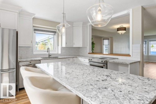 4239 30 Avenue, Edmonton, AB 