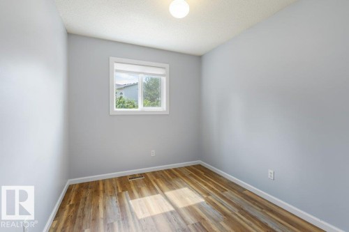 4239 30 Avenue, Edmonton, AB 