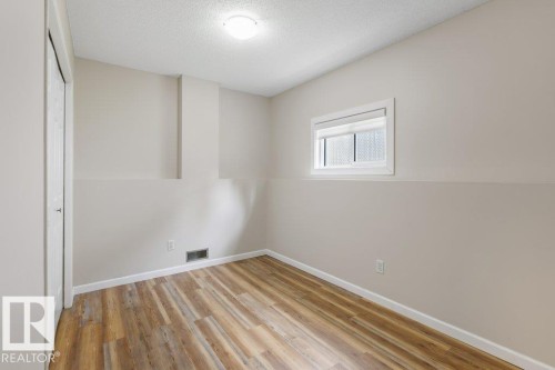 4239 30 Avenue, Edmonton, AB 