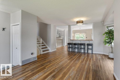 4239 30 Avenue, Edmonton, AB 