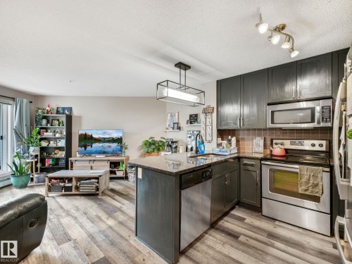 214 2204 44 Avenue, Edmonton, AB 