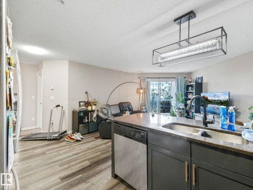 214 2204 44 Avenue, Edmonton, AB 
