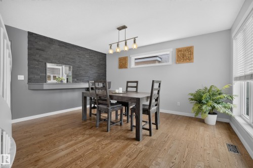 1017 Holgate Place, Edmonton, AB 