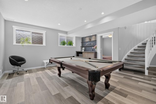 1017 Holgate Place, Edmonton, AB 