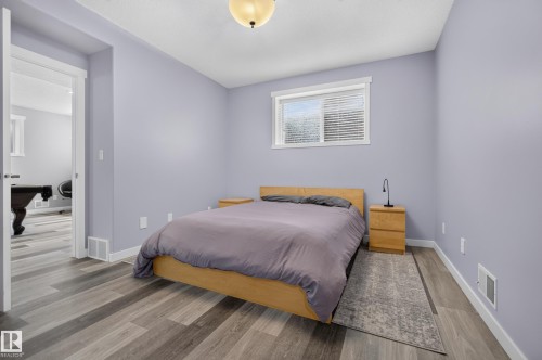1017 Holgate Place, Edmonton, AB 