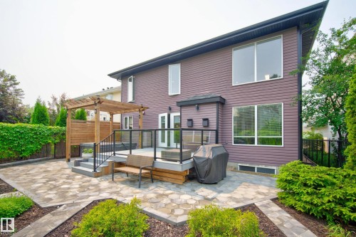 1017 Holgate Place, Edmonton, AB 
