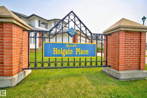1017 Holgate Place, Edmonton, AB 