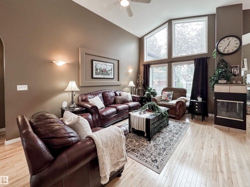 45 Osborne Close, St. Albert, AB 