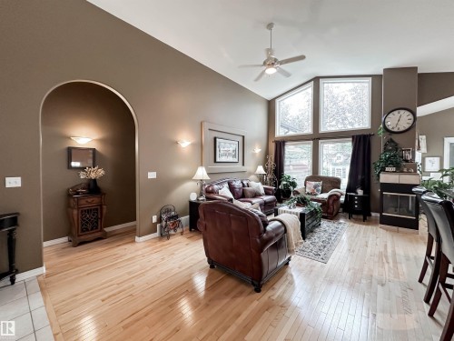 45 Osborne Close, St. Albert, AB 