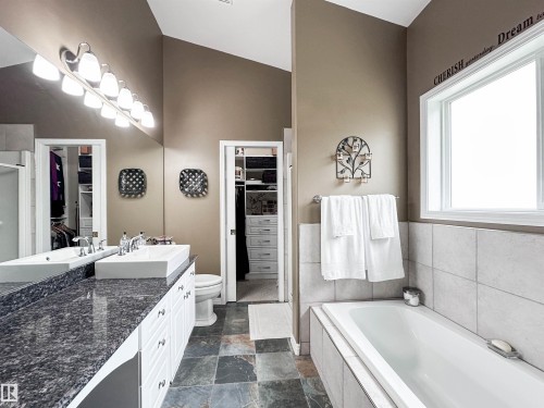45 Osborne Close, St. Albert, AB 