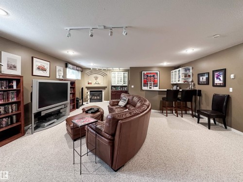 45 Osborne Close, St. Albert, AB 