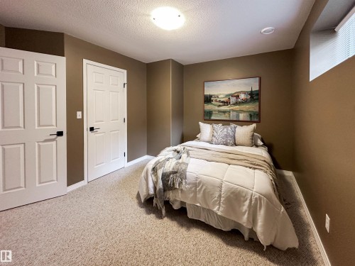 45 Osborne Close, St. Albert, AB 