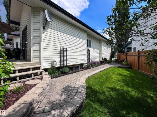 45 Osborne Close, St. Albert, AB 