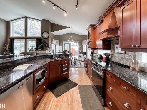 45 Osborne Close, St. Albert, AB 