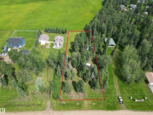 304 1 Avenue, Rural Wetaskiwin County, AB 