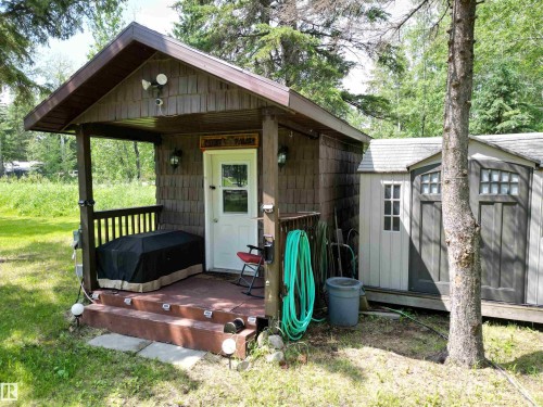 10' x 12' Insulated Cabin - 304 1 Avenue, Rural Wetaskiwin County, AB 