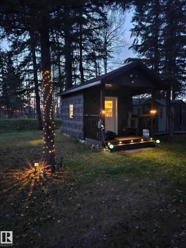 304 1 Avenue, Rural Wetaskiwin County, AB 