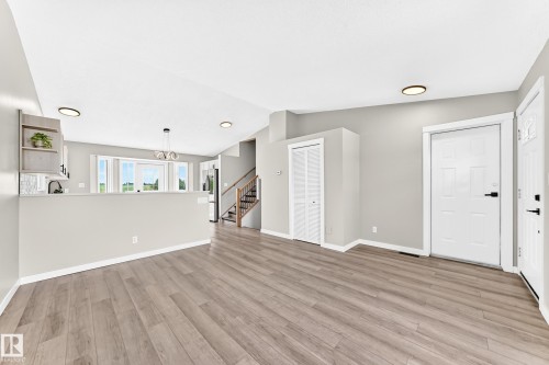 37 Glenwood Crescent, Stony Plain, AB 