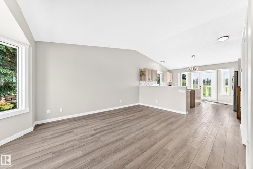 37 Glenwood Crescent, Stony Plain, AB 