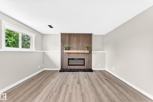 37 Glenwood Crescent, Stony Plain, AB 