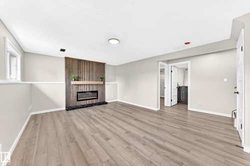 37 Glenwood Crescent, Stony Plain, AB 