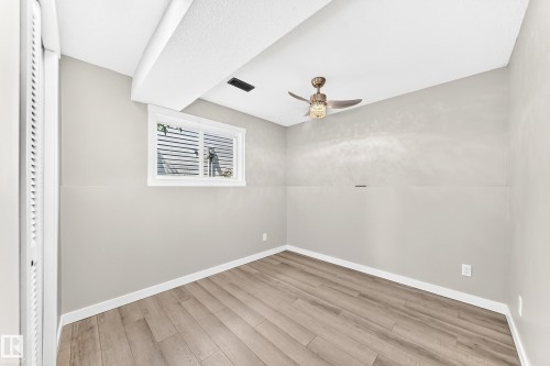 37 Glenwood Crescent, Stony Plain, AB 