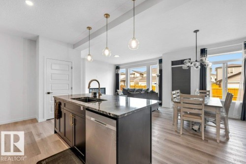 1910 159 Street, Edmonton, AB 