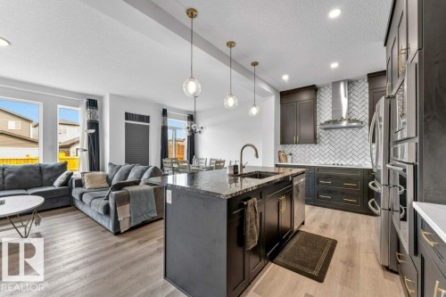 1910 159 Street, Edmonton, AB 