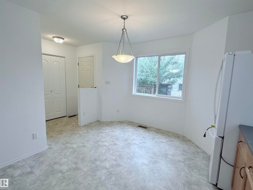 1920 37 Avenue, Edmonton, AB 