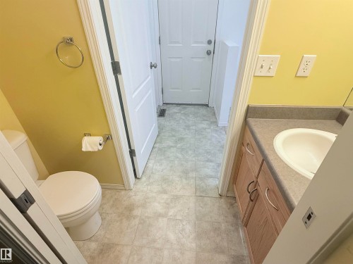 1920 37 Avenue, Edmonton, AB 