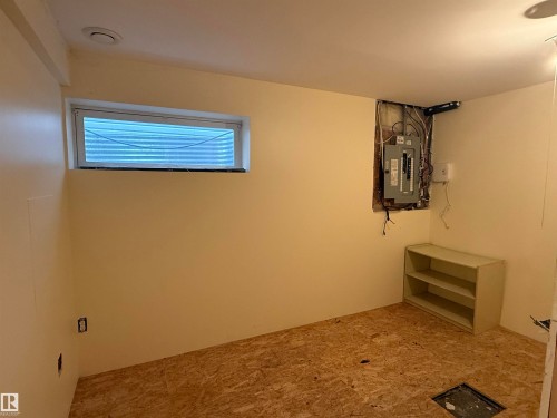 Bedroom - 1920 37 Avenue, Edmonton, AB 