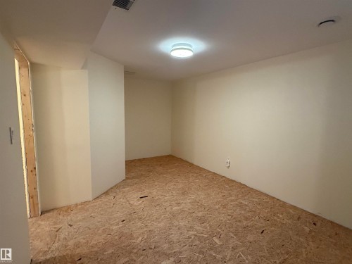 1920 37 Avenue, Edmonton, AB 