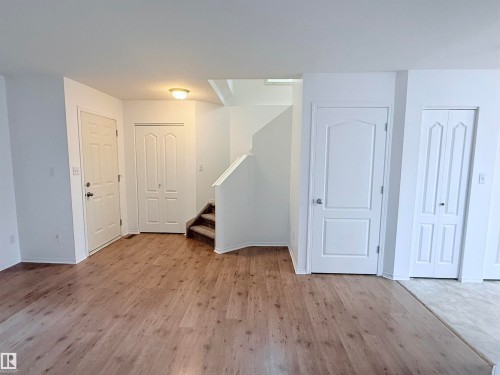 1920 37 Avenue, Edmonton, AB 